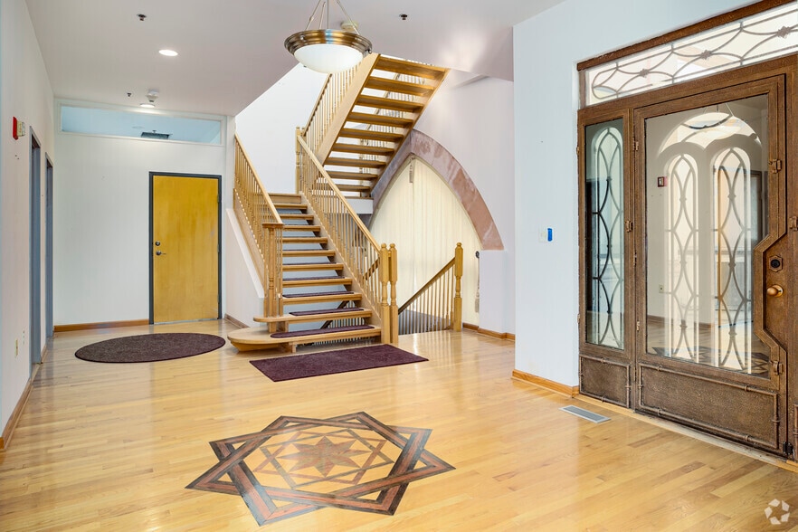 More Photos Of 11326 Leesburg Pike, Herndon Religious Facility For Sale