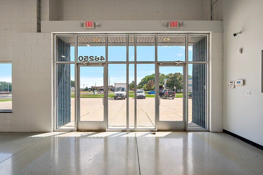 More Photos Of 46250 Erb Dr, Macomb Township Warehouse For Lease