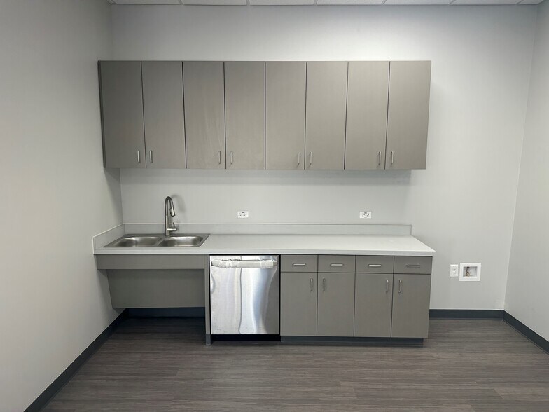 More Photos Of 610 Lanark Dr, San Antonio Unknown For Lease