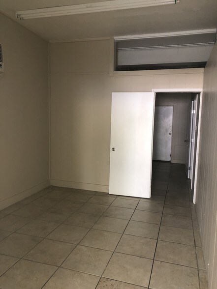 More Photos Of 2318-2324 Blanco Rd, San Antonio Unknown For Lease