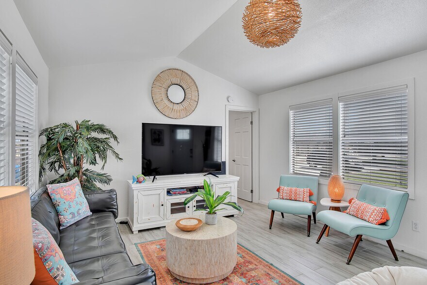 More Photos Of 801 59th St, Port, Port Aransas Freestanding For Sale