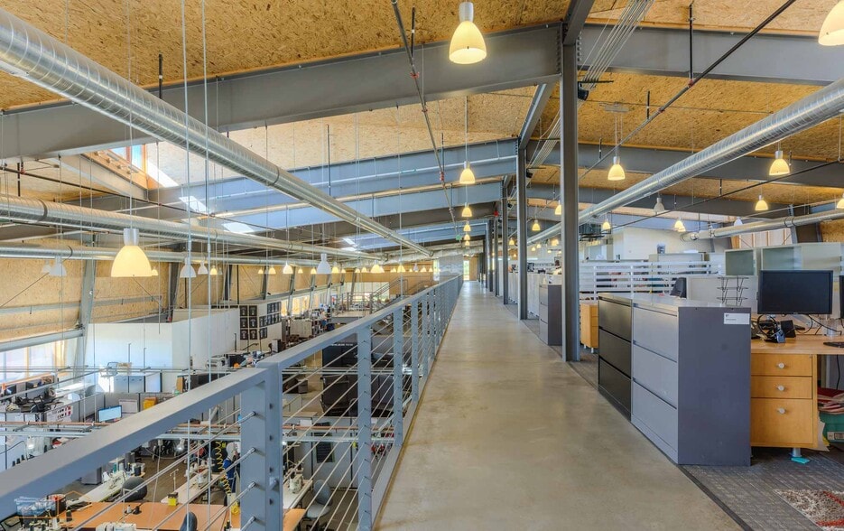 More Photos Of 101 S Taylor Ave, Louisville Warehouse For Lease