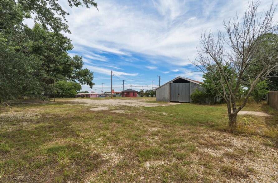 More Photos Of 2040 Fort Worth Hwy, Weatherford Industrial For Sale