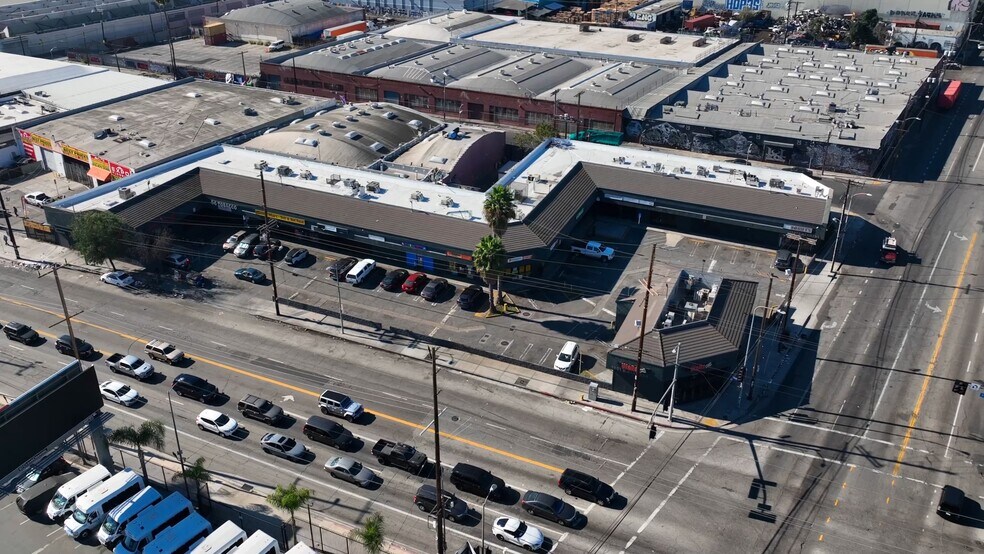 Primary Photo Of 1901 S Alameda St, Los Angeles General Retail For Sale