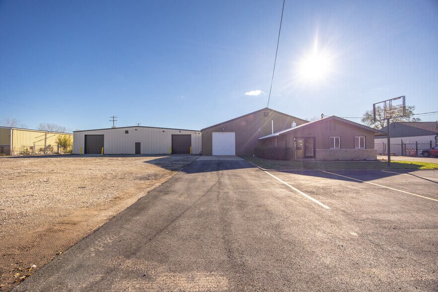 More Photos Of 1091 Stimmel Rd, Columbus Manufacturing For Lease