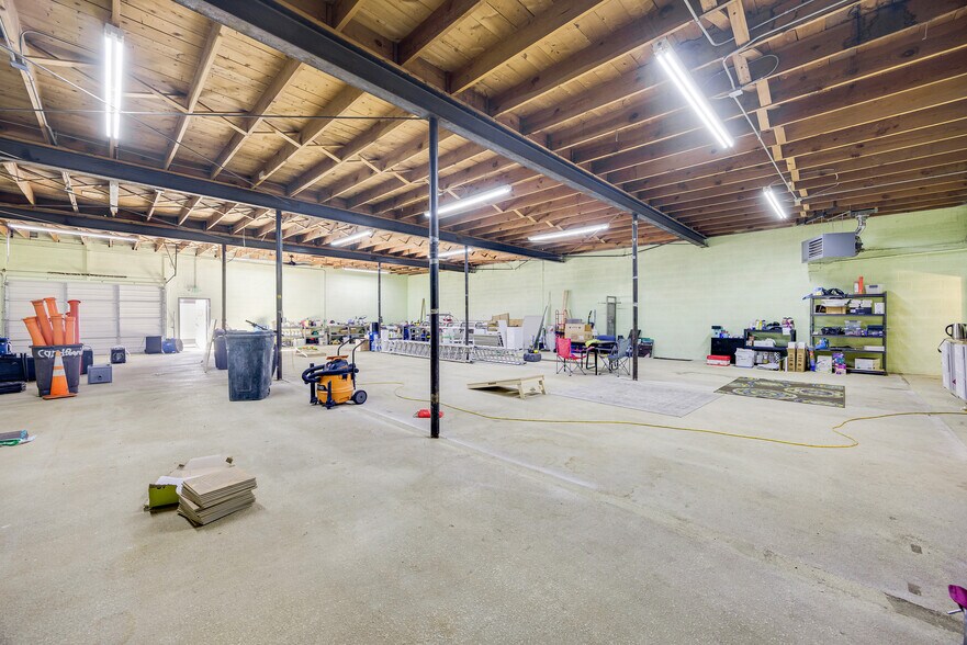 More Photos Of 2217 E Boulder St, Colorado Springs Light Distribution For Lease