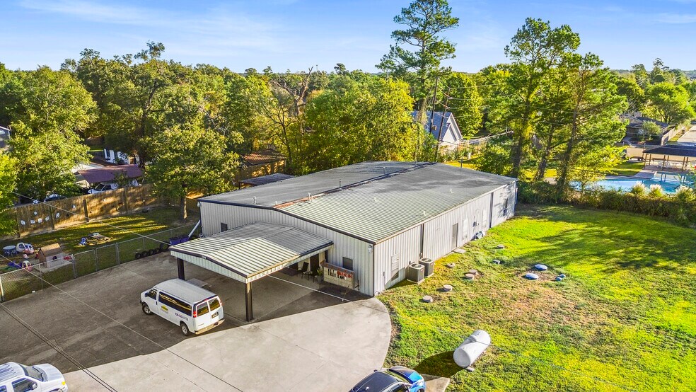 Primary Photo Of 16737 Sprawling Oaks Dr, Conroe Daycare Center For Sale