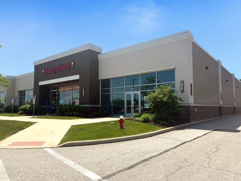 More Photos Of 35425 Chester Rd, Avon General Retail For Lease
