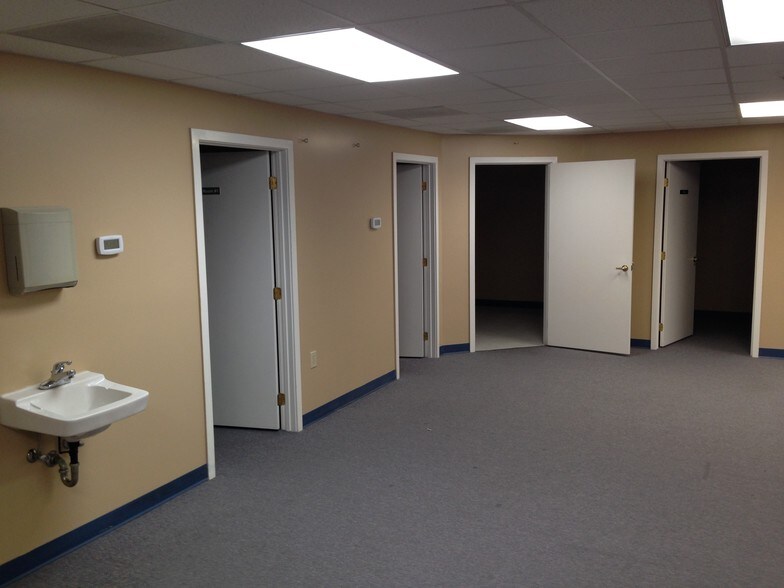 More Photos Of 186 Thomas Johnson Dr, Frederick Unknown For Lease