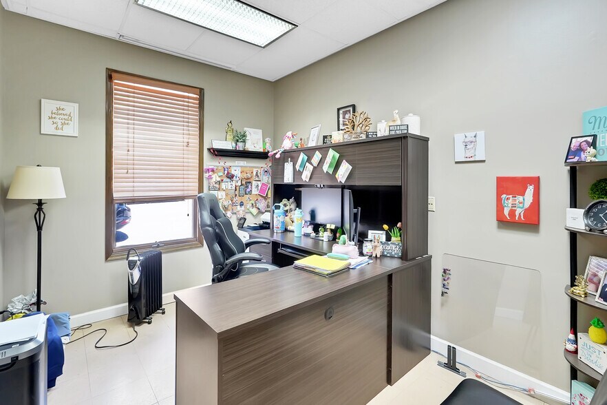 More Photos Of 9 Spring St, Freehold Office For Sale