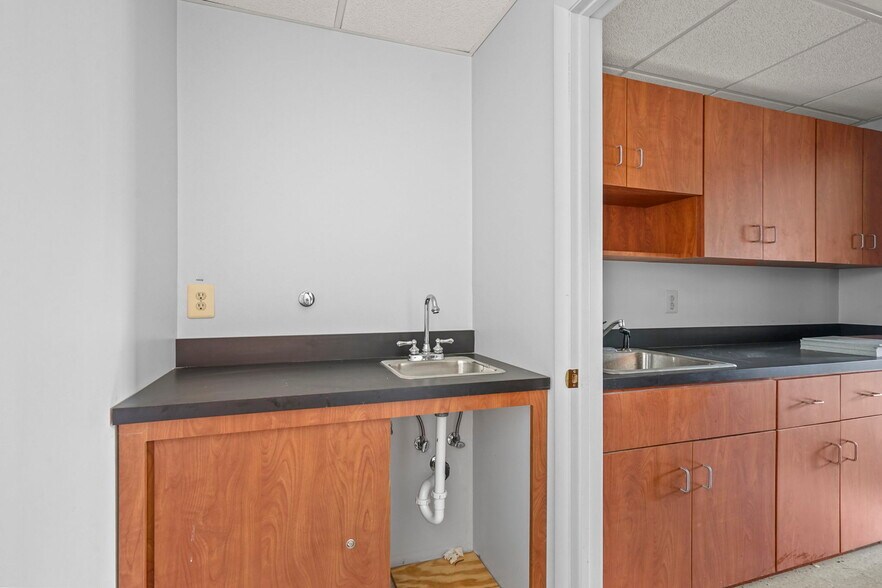 More Photos Of 470 State Route 79, Morganville Medical For Lease