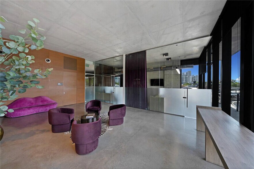 More Photos Of 528 NW 7th Ave, Miami Office For Sale