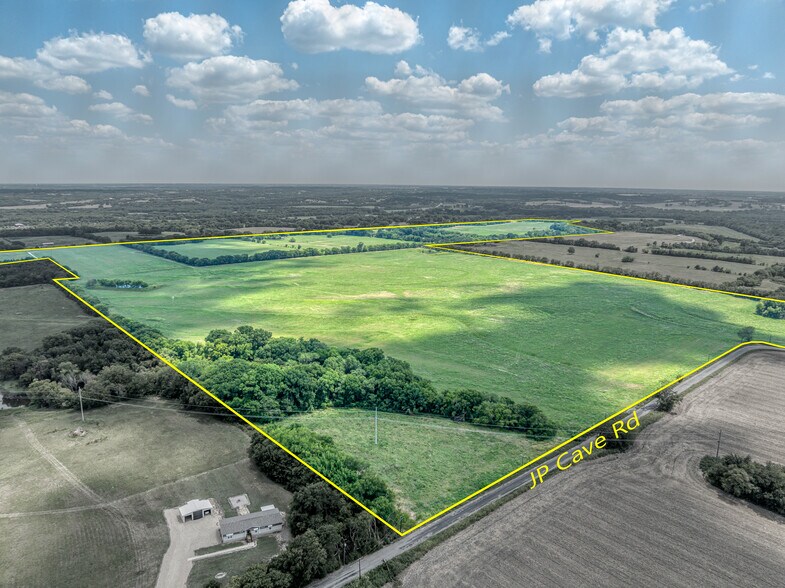 More Photos Of 606.51 Acres, Sherman Land For Sale