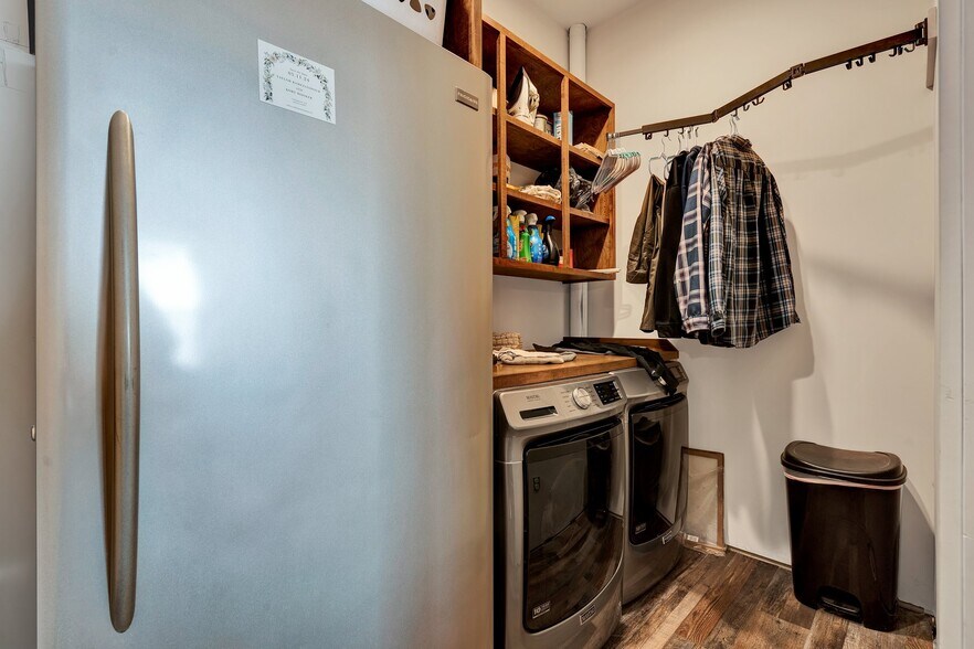 More Photos Of 1050 Whisperwood Trl NE, Cleveland Light Distribution For Sale