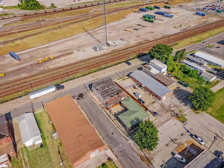 More Photos Of 200 N Main St, Dupo Specialty For Sale