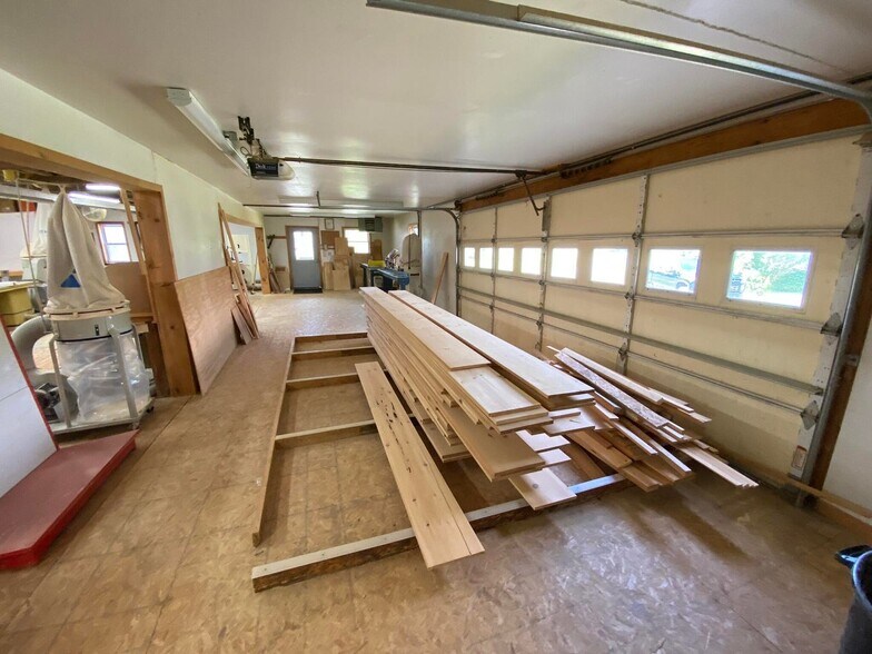 More Photos Of 120 Vreeland St, North Adams Freestanding For Sale