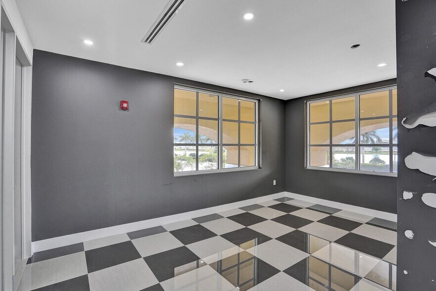 More Photos Of 15620 SW 29th St, Miramar Medical For Sale