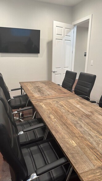 More Photos Of 711 W Bailey Boswell Rd, Saginaw Office For Lease