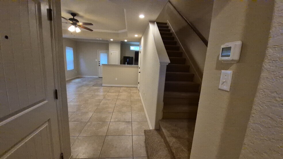 More Photos Of 6866 Lakeview Dr, San Antonio Multifamily For Sale