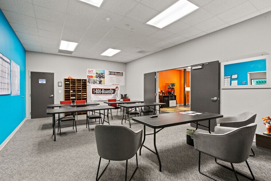 More Photos Of 340 Interstate Blvd, Greenville Warehouse For Sale