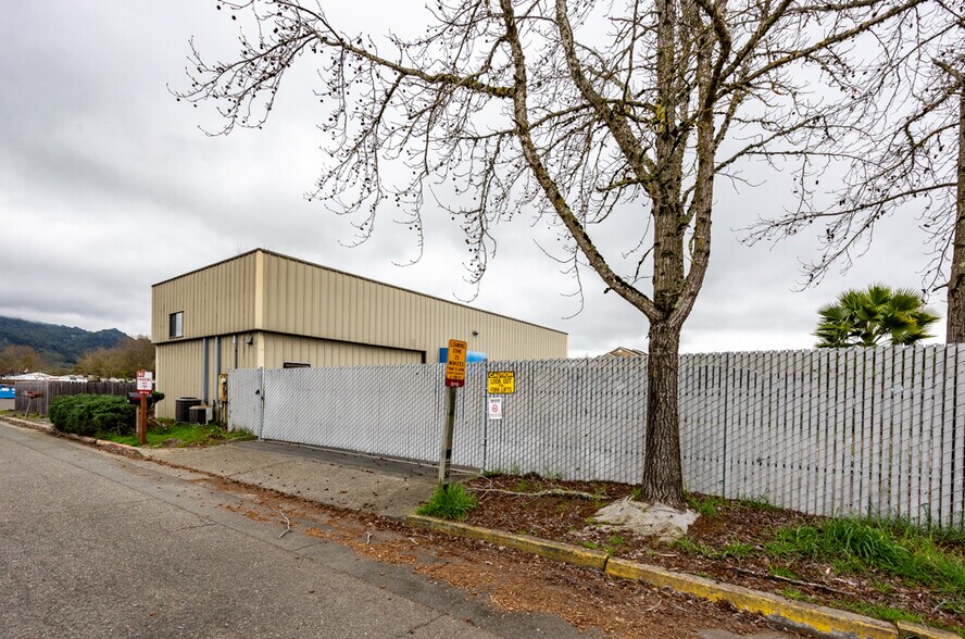 More Photos Of 3218-3220 Santa Rosa Ave, Santa Rosa Service For Lease