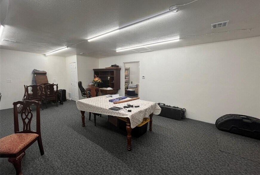 More Photos Of 2428 N US Highway 169, Coffeyville Industrial For Sale
