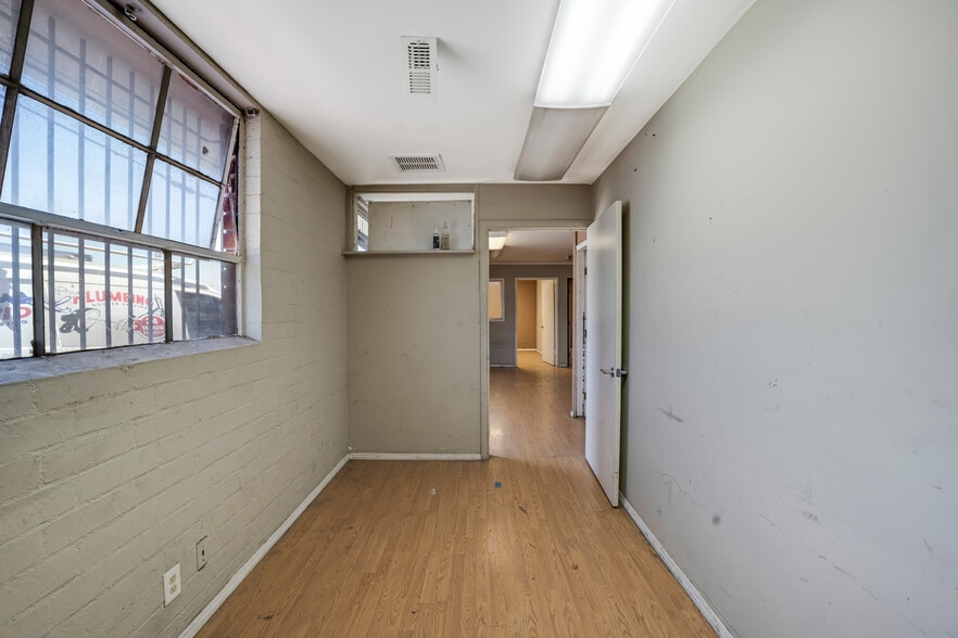 More Photos Of 10920 S La Cienega Blvd, Inglewood Warehouse For Sale