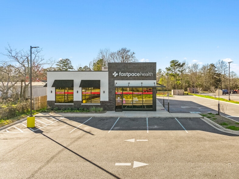 Primary Photo Of 4005 N College Ave, Jackson Freestanding For Lease