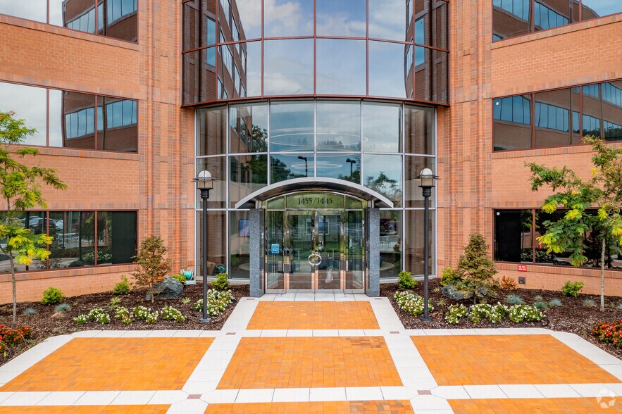 More Photos Of 1445-1455 Research Blvd, Rockville Office For Lease