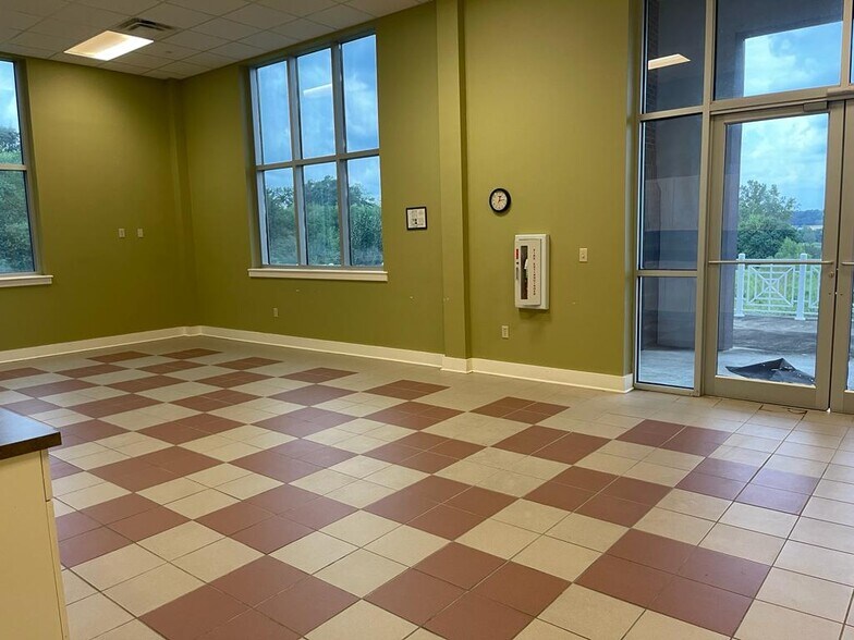 More Photos Of 100 Pioneer Way, Magee, MS 39111-5501, Magee Medical For Lease