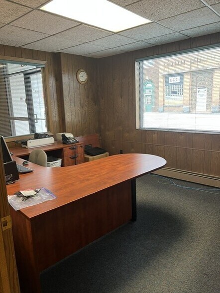 More Photos Of 580 Main St, Holdingford Bank For Sale