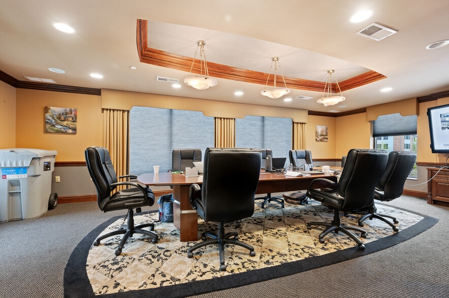 More Photos Of 5000 Stonewood Dr, Wexford Medical For Lease