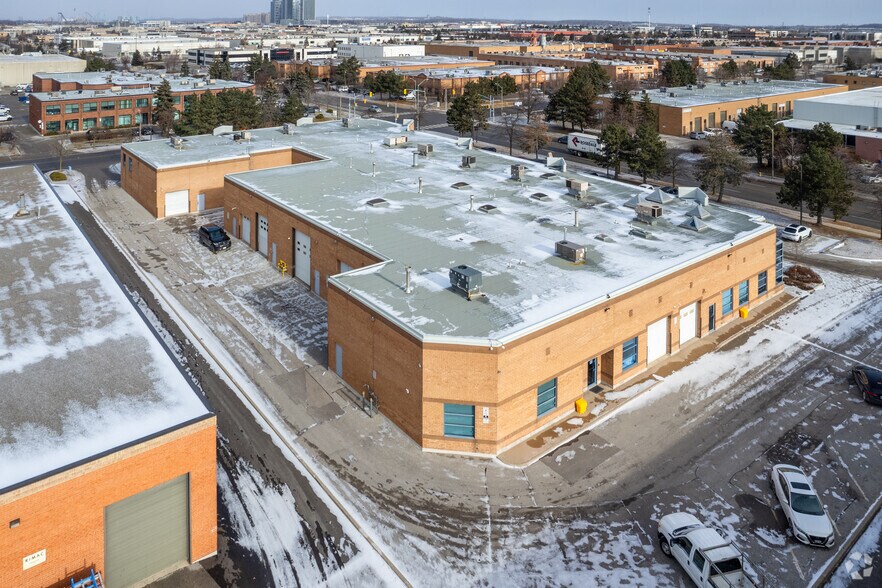 More Photos Of 241 Applewood Cres, Vaughan Light Distribution For Lease