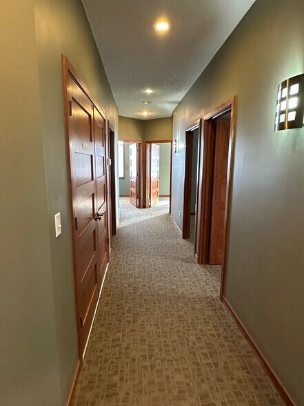 More Photos Of 7945 Stone Creek Dr, Chanhassen Medical For Sale