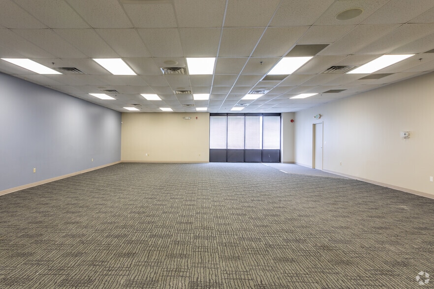 More Photos Of 1111 Park Ave, Baltimore Apartments For Lease