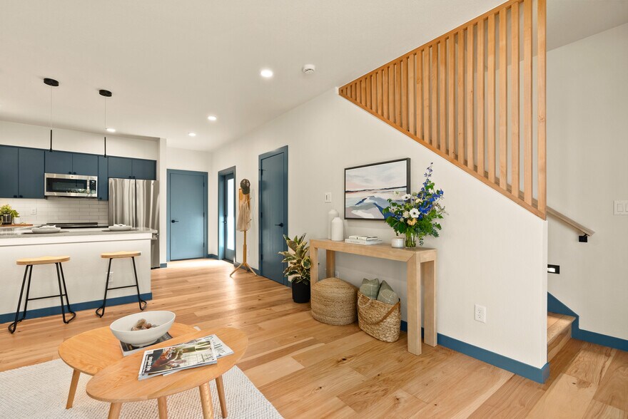 More Photos Of 940 NE Norton Ave, Bend Apartments For Sale