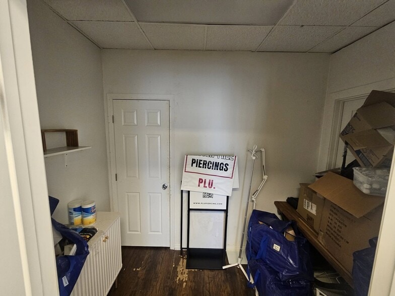 More Photos Of 5202 N 7th St, Phoenix Freestanding For Lease