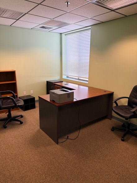 More Photos Of 70 Zachary Rd, Manchester Research And Development For Sale