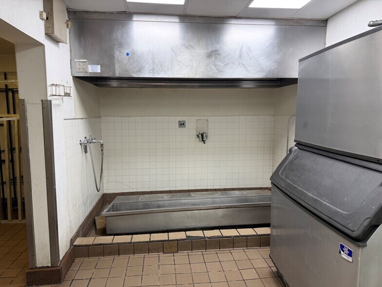 More Photos Of 5 S Kingshighway St, Cape Girardeau Fast Food For Lease