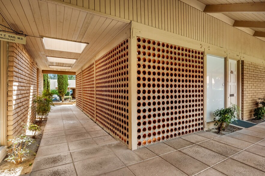 More Photos Of 13362 Newport Ave, Tustin Unknown For Lease