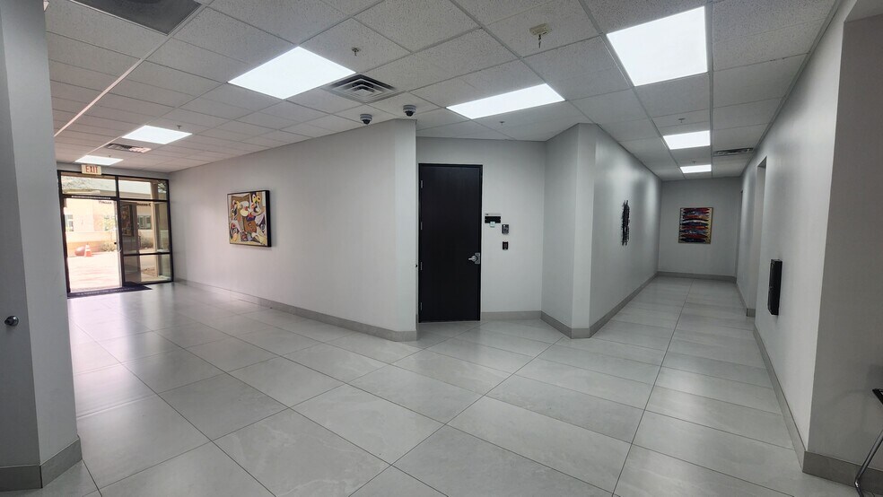 More Photos Of 5135 Camino Al Norte Rd, North Las Vegas Office For Lease