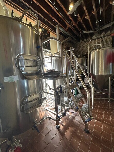 More Photos Of 1409-1414 119th St, Whiting Restaurant For Sale