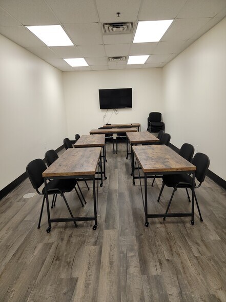 More Photos Of 1017-1067 Mason Ave, Daytona Beach Unknown For Lease