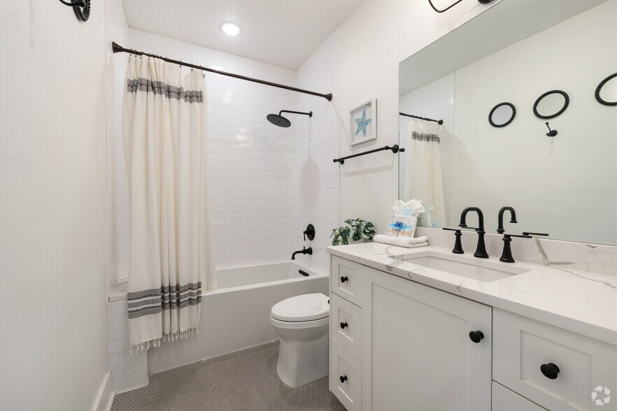 More Photos Of 2254 W Highway 98, Port Saint Joe Apartments For Sale