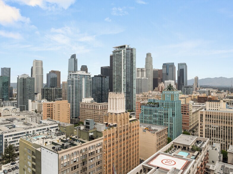 More Photos Of 950 S Broadway, Los Angeles Office For Sale