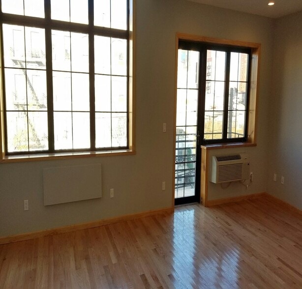 More Photos Of 14-18 31st Ave, Astoria Apartments For Sale