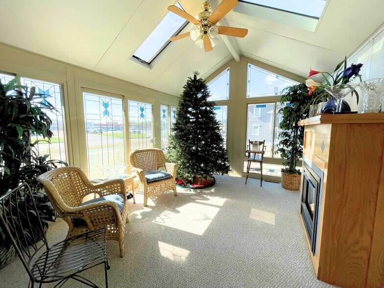 More Photos Of 735 Main St, Johnson City Storefront Retail Residential For Sale