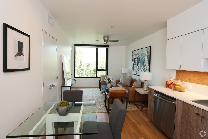 More Photos Of 8350-8358 Santa Monica Blvd, West Hollywood Apartments For Lease