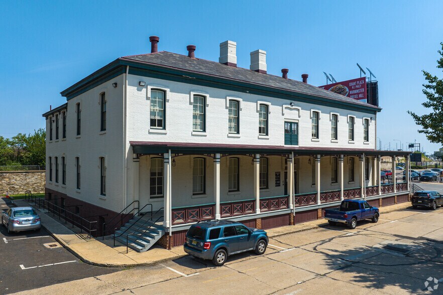 More Photos Of 2275 Bridge St, Philadelphia Unknown For Lease