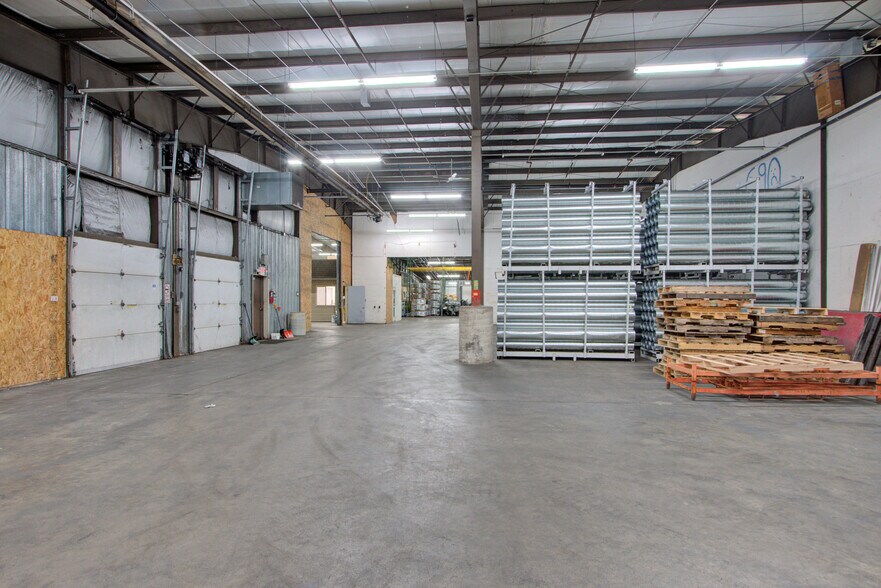 More Photos Of 2925 Welsby Ave, Stevens Point Warehouse For Lease